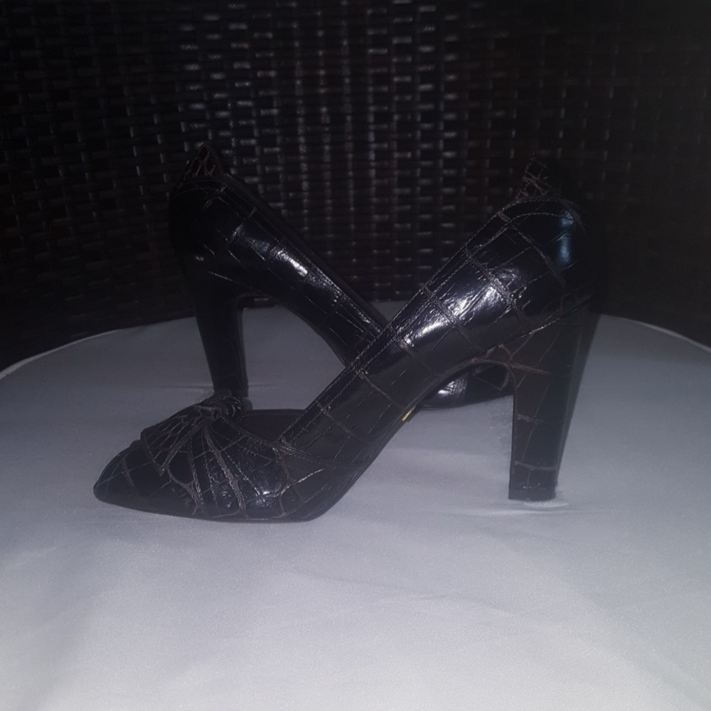 J Vincent heels